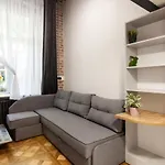 Royal Mini On Kovzhyna إلفيف