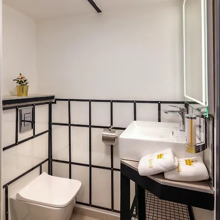 Royal Mini On Kovzhyna *