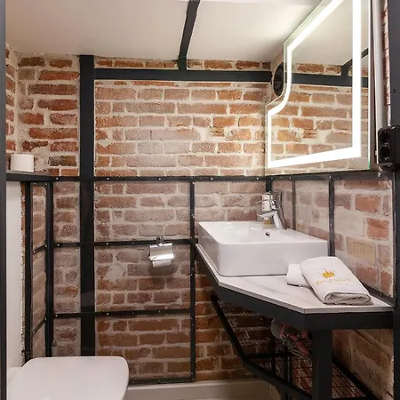 Royal Mini On Kovzhyna