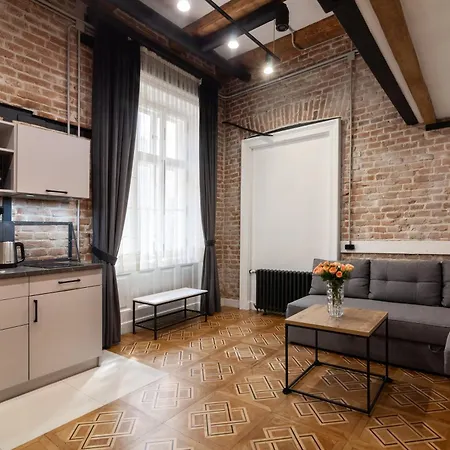 Royal Mini On Kovzhyna * Львів