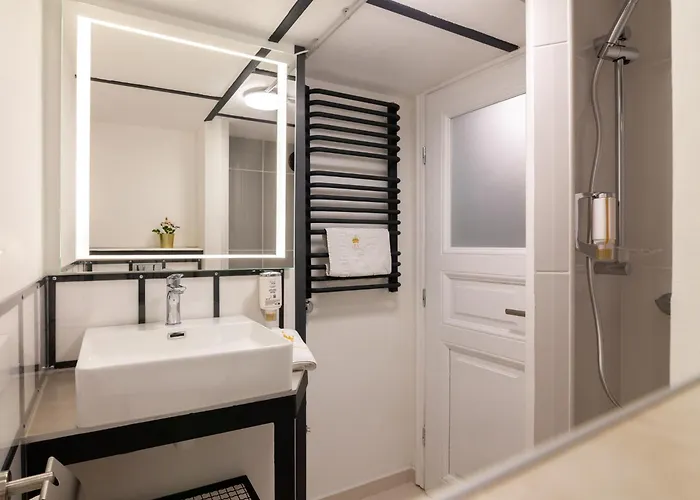 Royal Mini On Kovzhyna * Львов