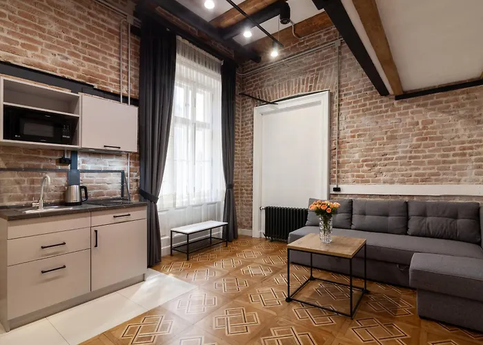 Royal Mini On Kovzhyna * Львов