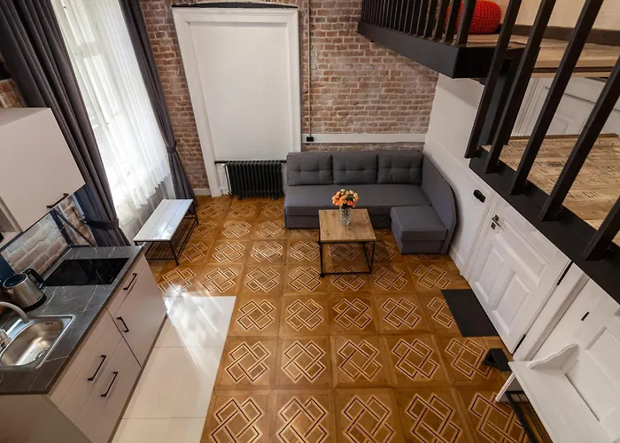 Royal Mini On Kovzhyna *